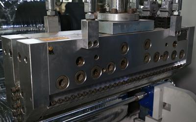 Extrusion die